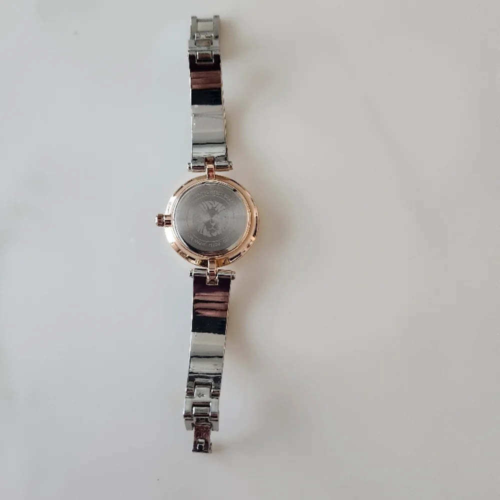 Anne Klein elegant anne